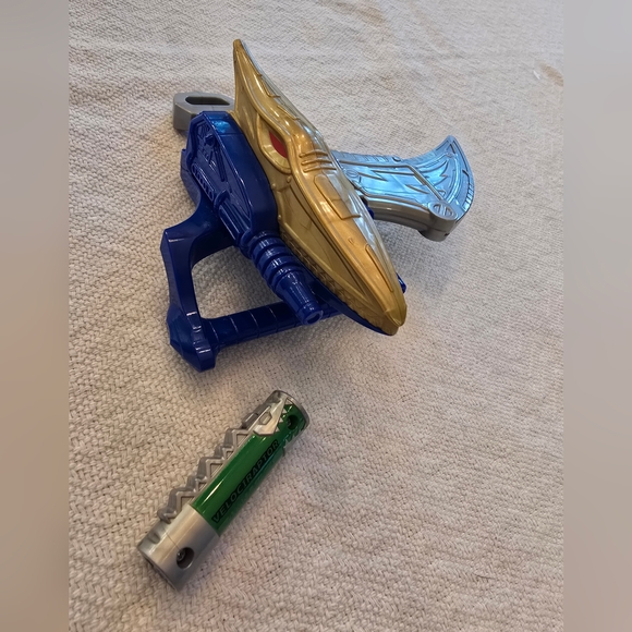 power rangers dino super charge gold petra morpher With Morpher Charger